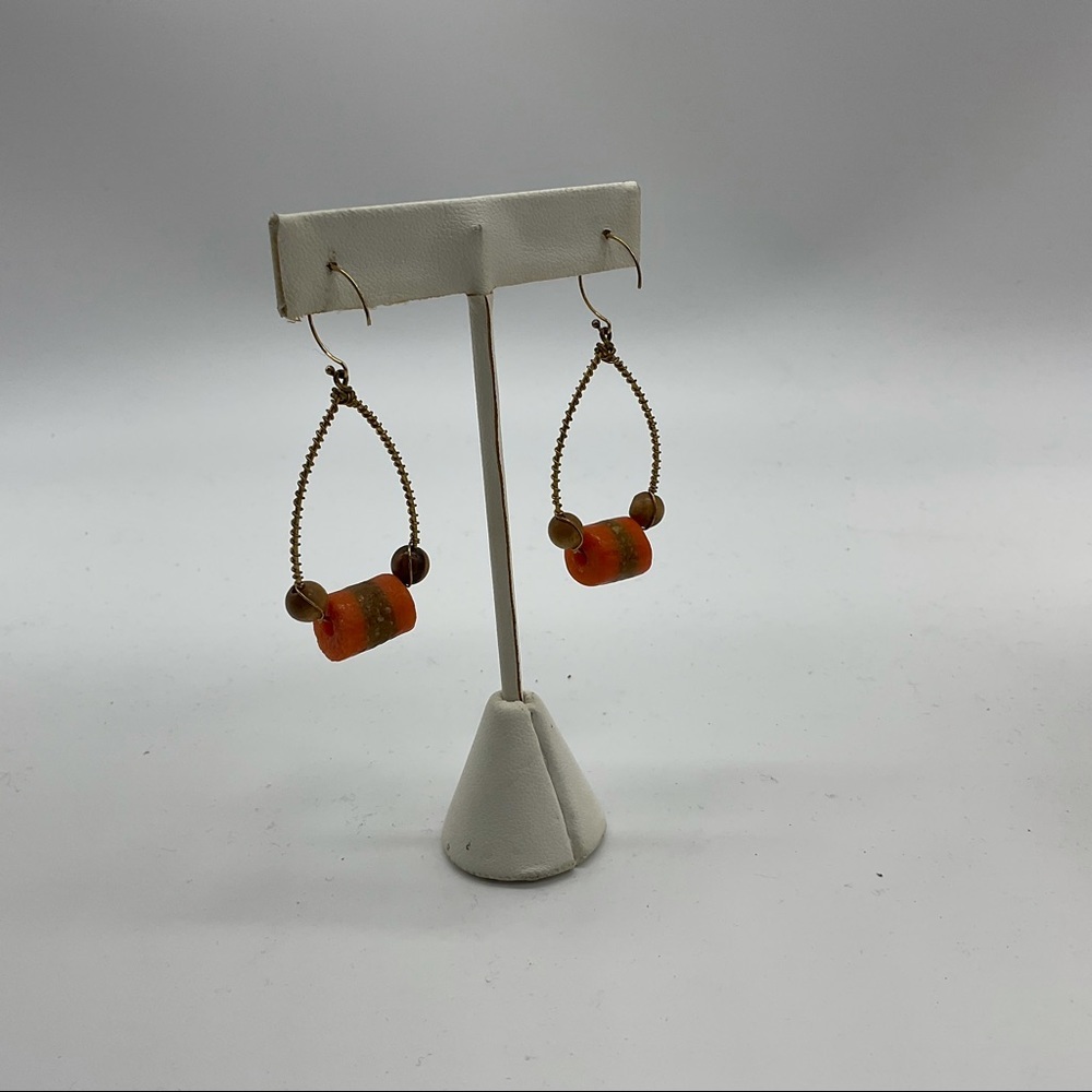 Wire Earrinngs - Picture 3 of 3